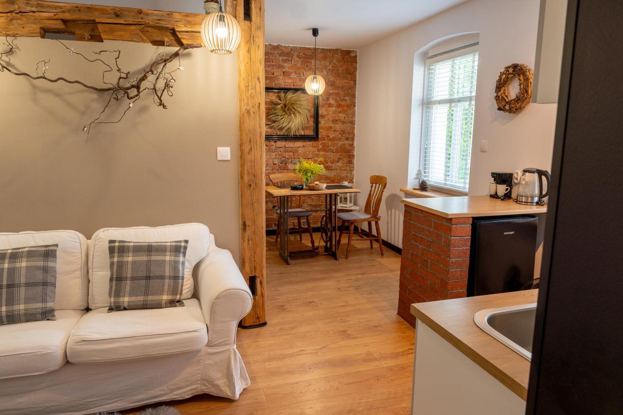 Apartamenty Sudeckie Nad Zalewem IV ซอสนุฟกา ภายนอก รูปภาพ